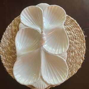 Seashell divided serving dish